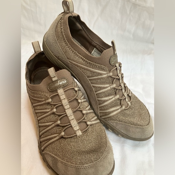 Skechers Breathe-Easy Walking Shoe, 7.5 - Picture 2 of 8